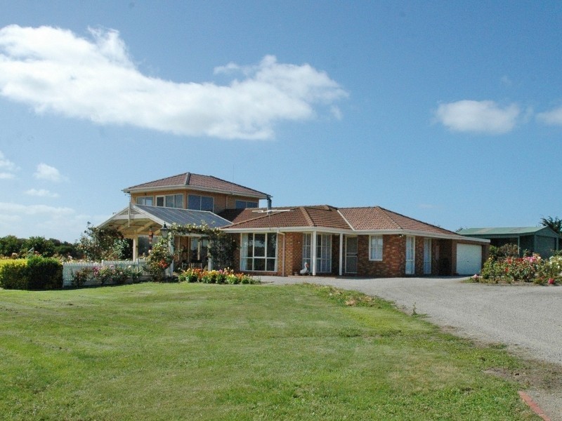 75 Potters Hill Road, San Remo VIC 3925