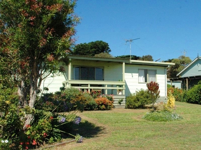 63 Phillip Island Road, Surf Beach VIC 3922