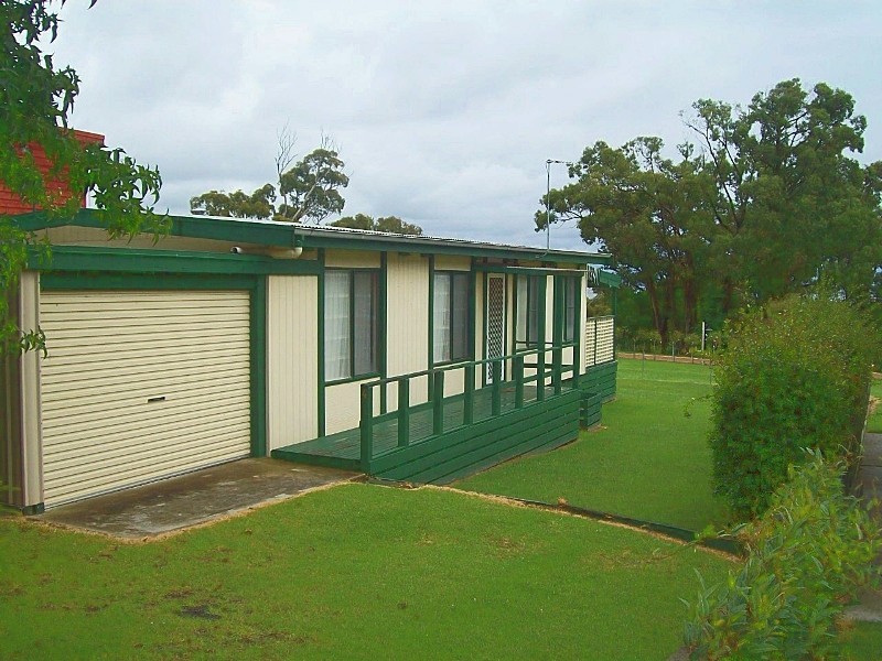 4 Hopkins Drive, Grantville VIC 3984