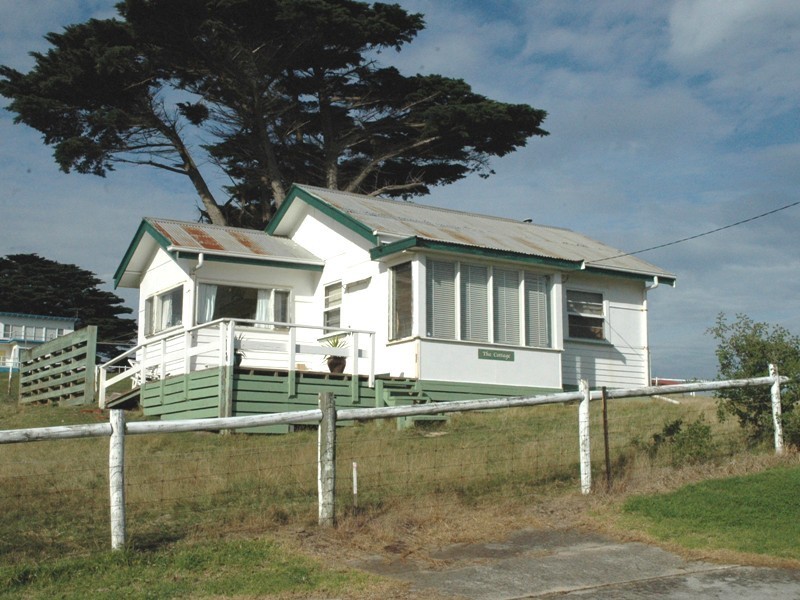 10 The Broadway, San Remo VIC 3925