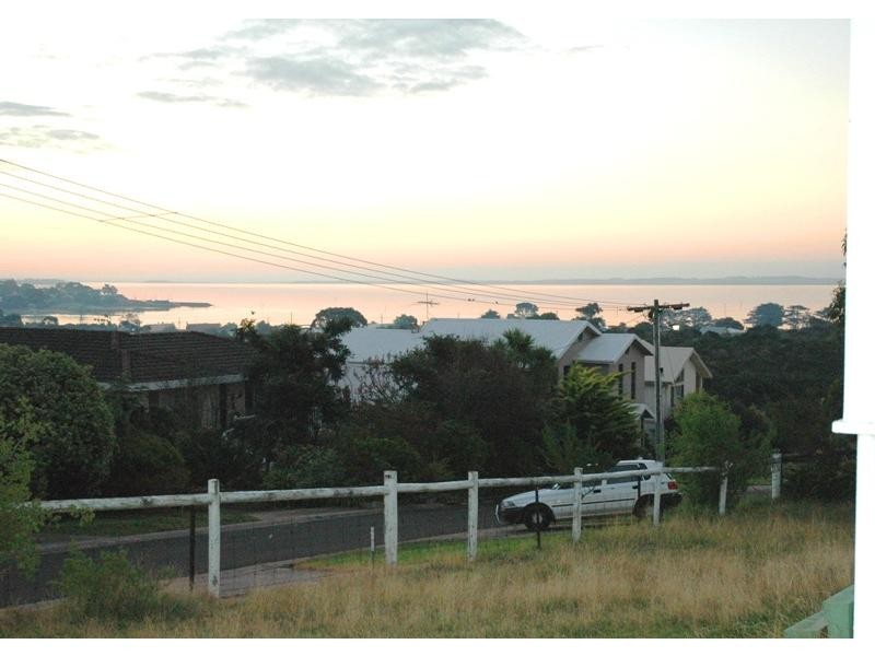10 The Broadway, San Remo VIC 3925
