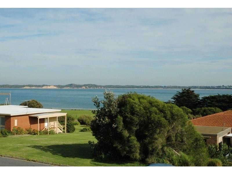 26 Ocean View Drive, San Remo VIC 3925