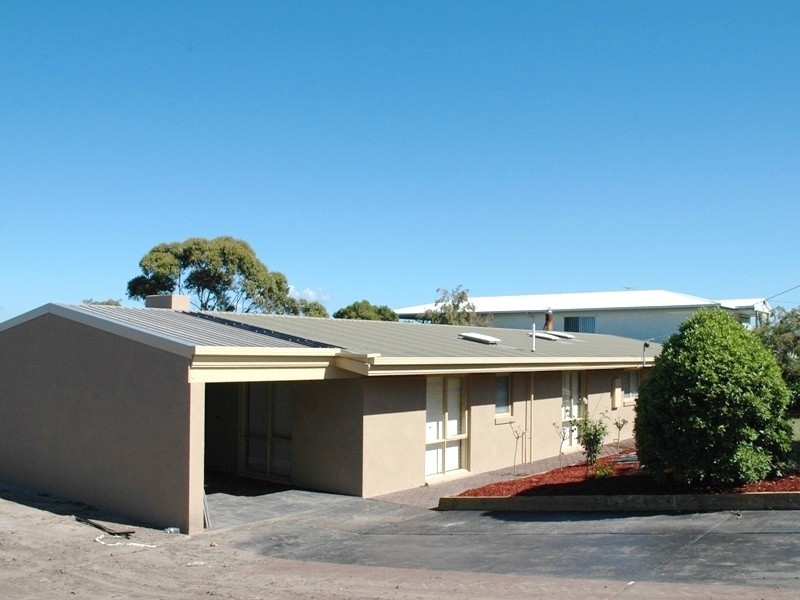 5 Wonthaggi Crescent, San Remo VIC 3925