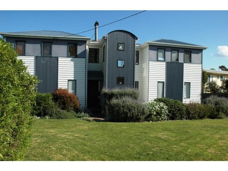 3 Miriam Court, San Remo VIC 3925