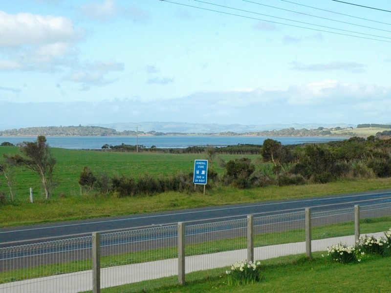 51 Phillip Island Road, Surf Beach VIC 3922