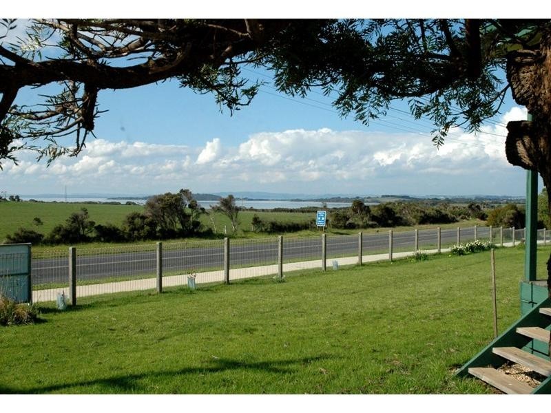 51 Phillip Island Road, Surf Beach VIC 3922