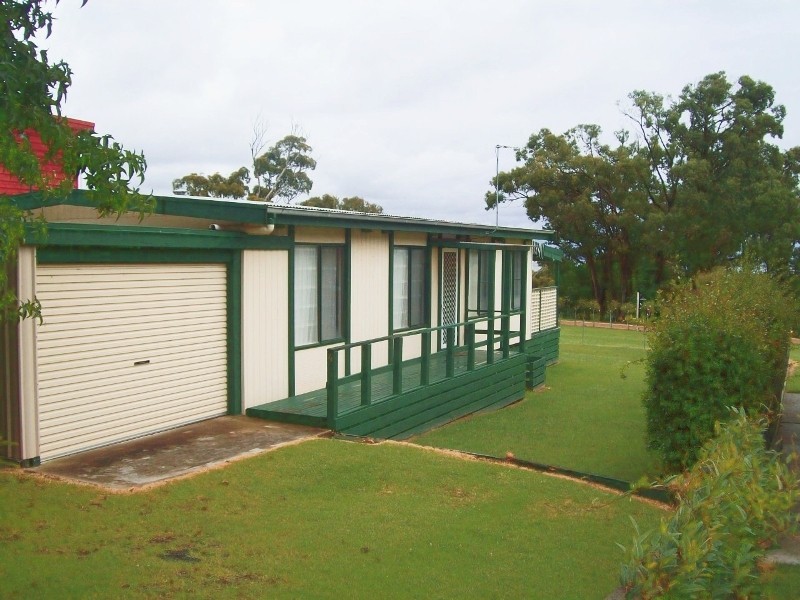 4 Hopkins Drive, Grantville VIC 3984
