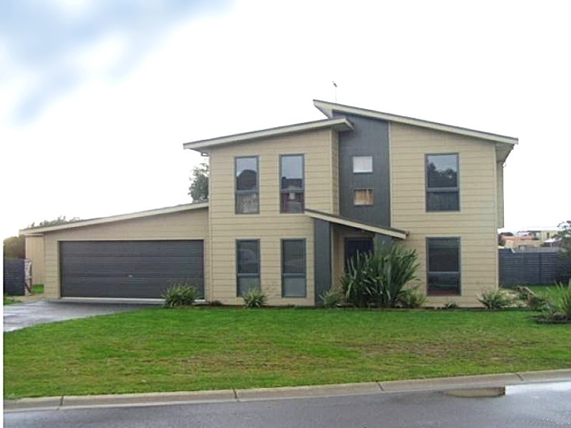 2 Settlers Court, Corinella VIC 3984