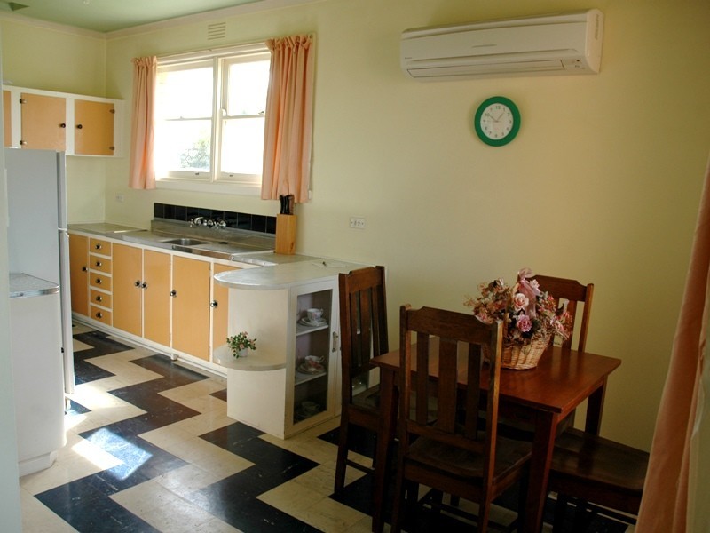 2 Seaview Street, Newhaven VIC 3925