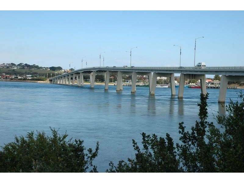 2 Seaview Street, Newhaven VIC 3925