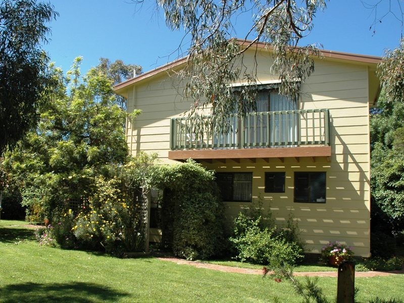 2-4 Edgar Road, San Remo VIC 3925