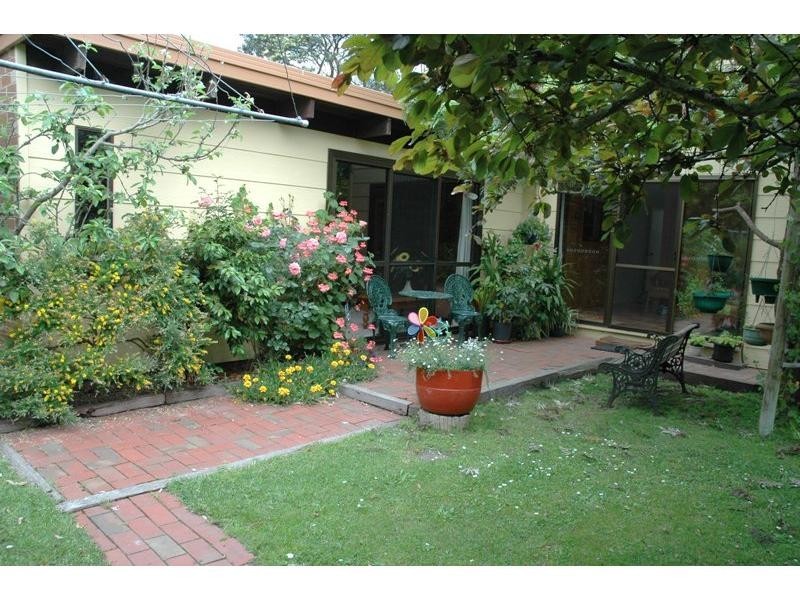 2-4 Edgar Road, San Remo VIC 3925