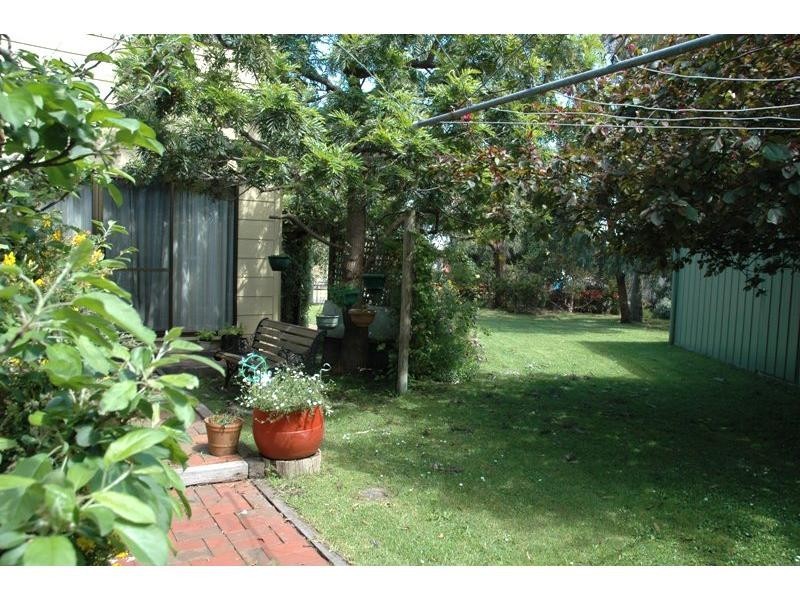 2-4 Edgar Road, San Remo VIC 3925