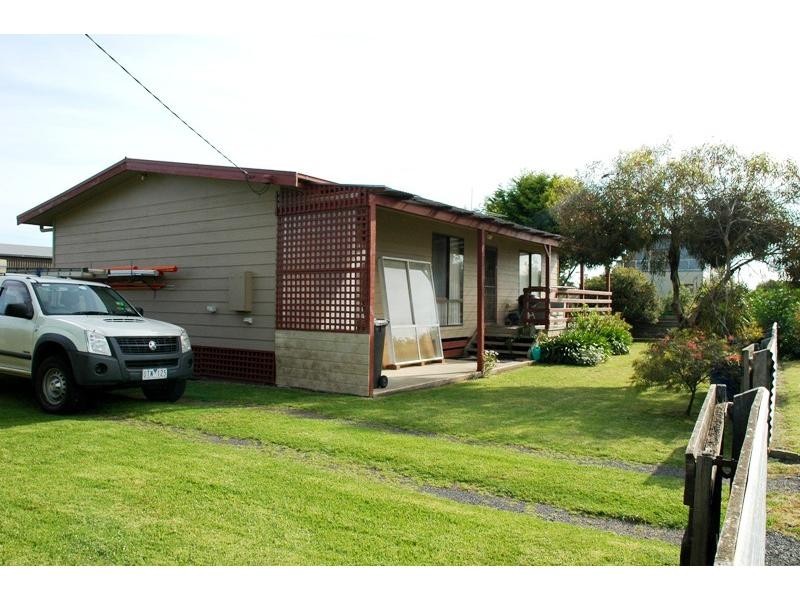 52 Kendall Avenue, Cape Woolamai VIC 3925