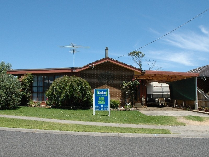 1 Hazelwood Road, San Remo VIC 3925