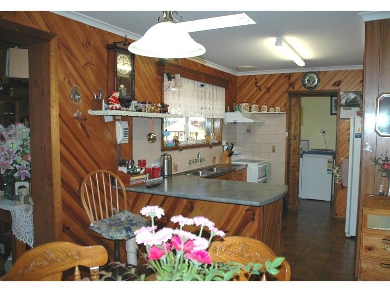 1 Hazelwood Road, San Remo VIC 3925