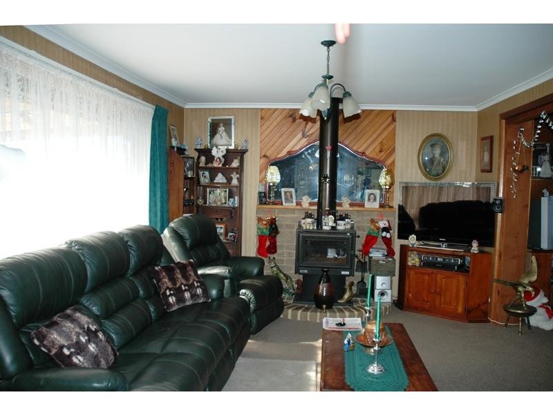 1 Hazelwood Road, San Remo VIC 3925