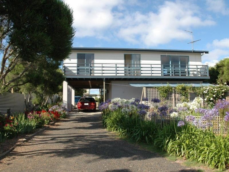 20 Manly Place, Surf Beach VIC 3922