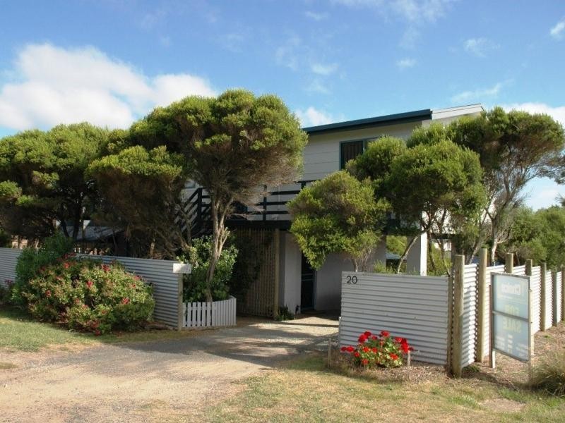 20 Manly Place, Surf Beach VIC 3922