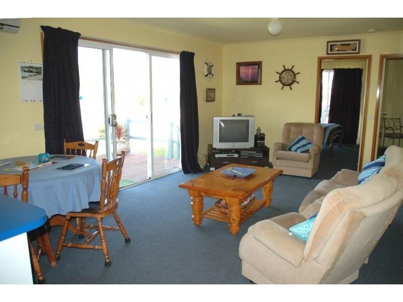 8 Seaspray Avenue, Cape Woolamai VIC 3925