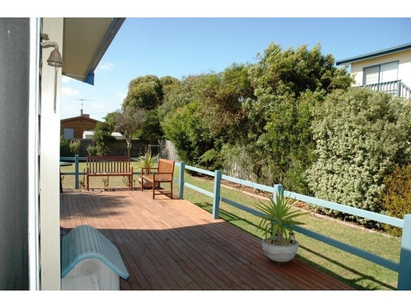 8 Seaspray Avenue, Cape Woolamai VIC 3925