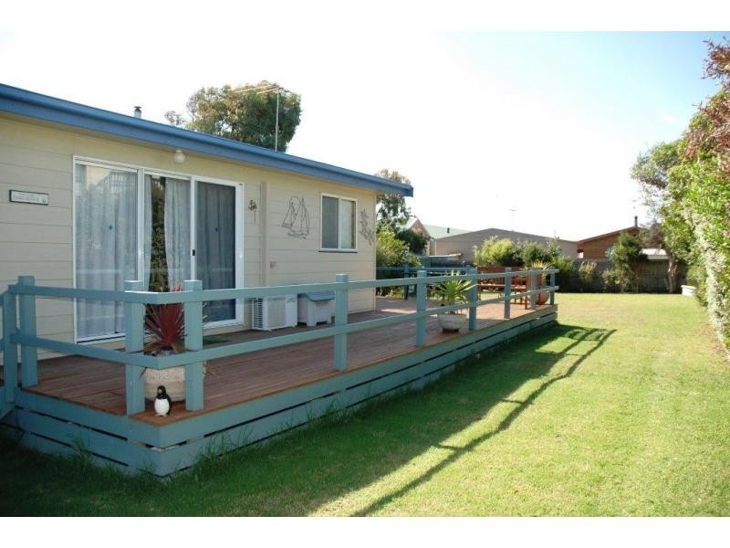 8 Seaspray Avenue, Cape Woolamai VIC 3925