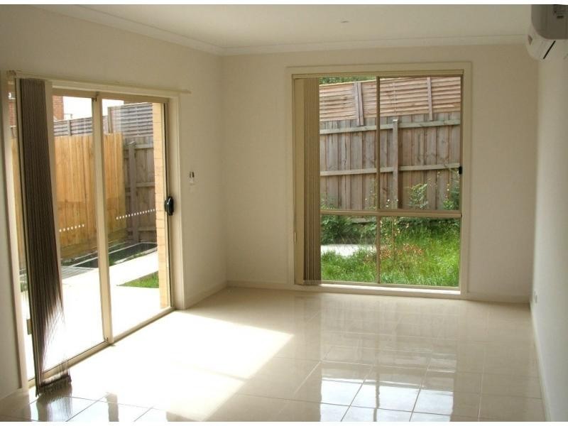 Unit 4/5 Wonthaggi Crescent, San Remo VIC 3925