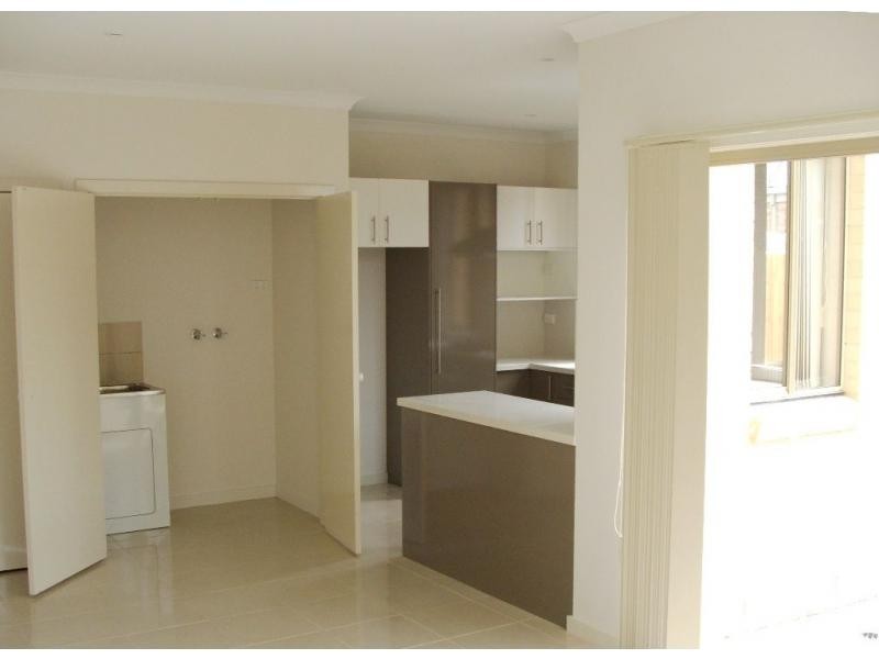 Unit 4/5 Wonthaggi Crescent, San Remo VIC 3925