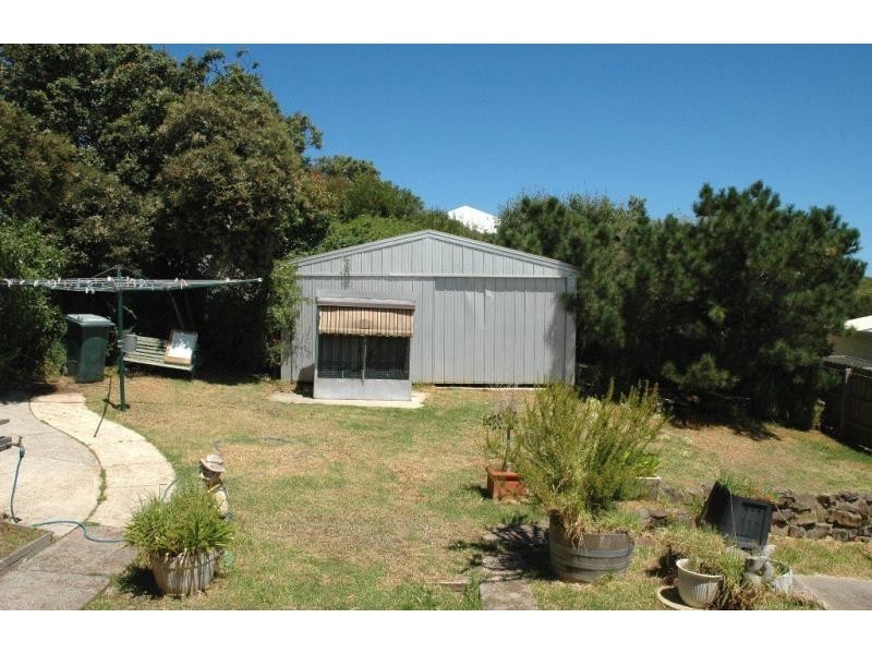 19 Bayview Avenue, Surf Beach VIC 3922