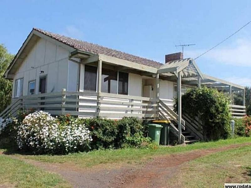 1-3 Phillip Island Road, San Remo VIC 3925