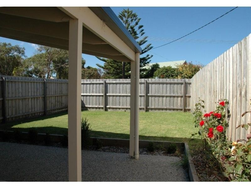2 Park Road, San Remo VIC 3925