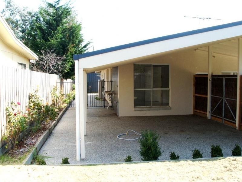 2 Park Road, San Remo VIC 3925