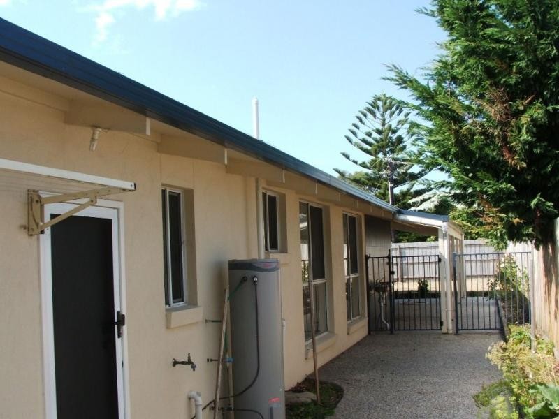 2 Park Road, San Remo VIC 3925