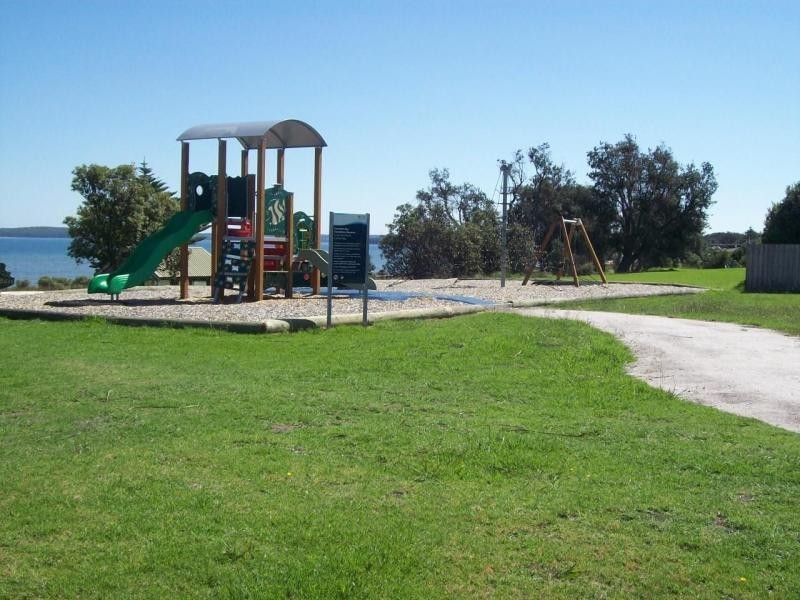 5 Ketch Close, Coronet Bay VIC 3984