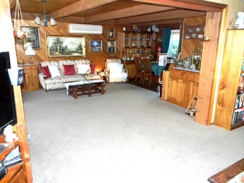 1 Hazelwood Road, San Remo VIC 3925