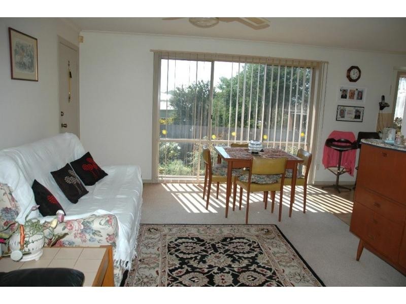 4 Bayliss Court, Cowes VIC 3922