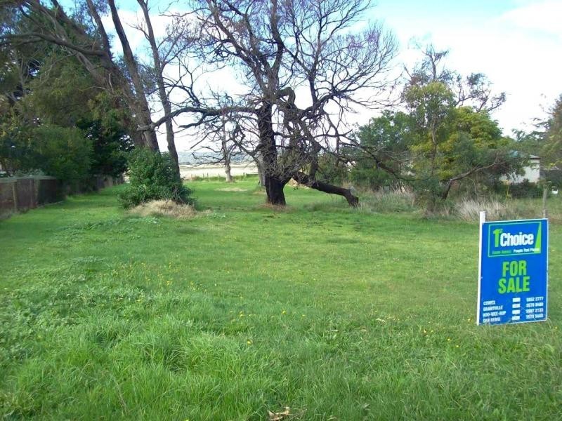 18 Bayview Avenue, Tenby Point VIC 3984