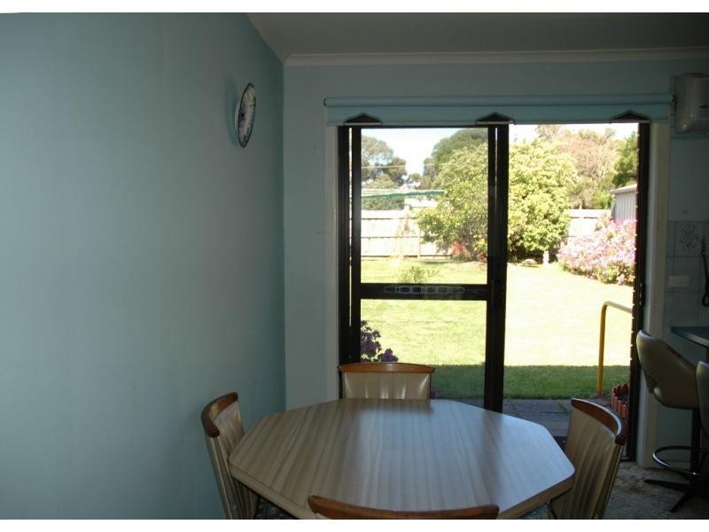 7 Park Road, San Remo VIC 3925