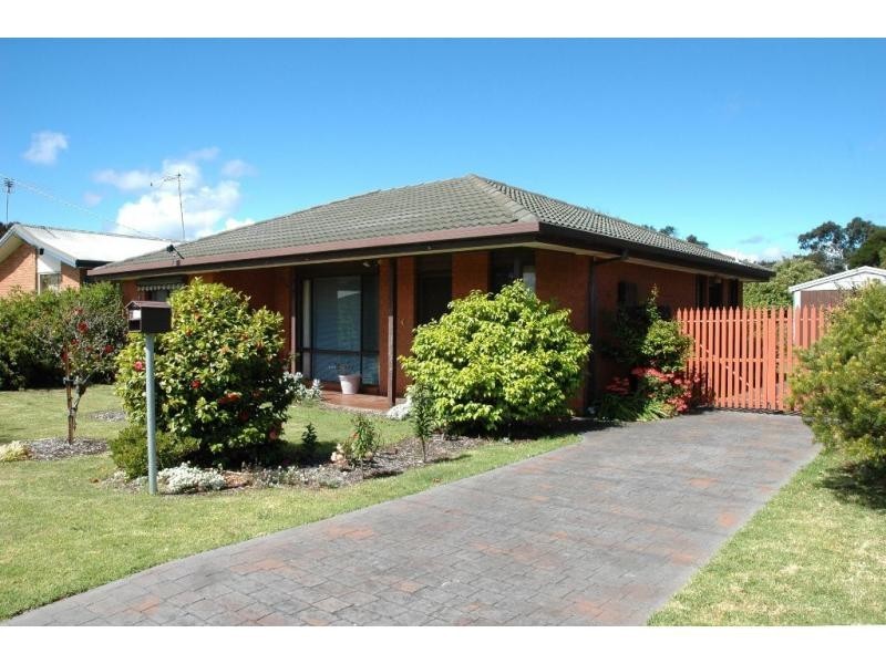 7 Park Road, San Remo VIC 3925