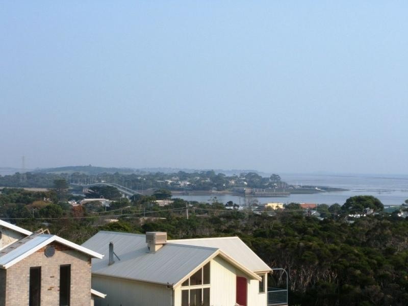 12 The Broadway, San Remo VIC 3925