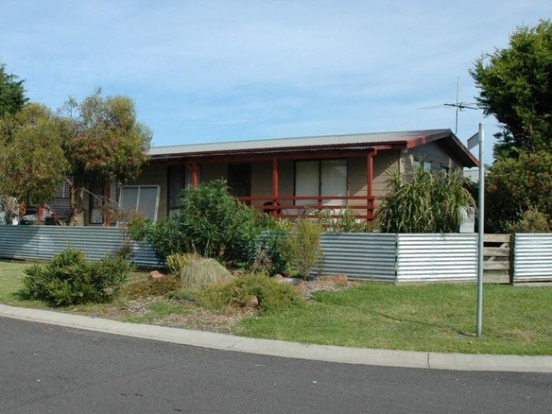 52 Kendall Avenue, Cape Woolamai VIC 3925