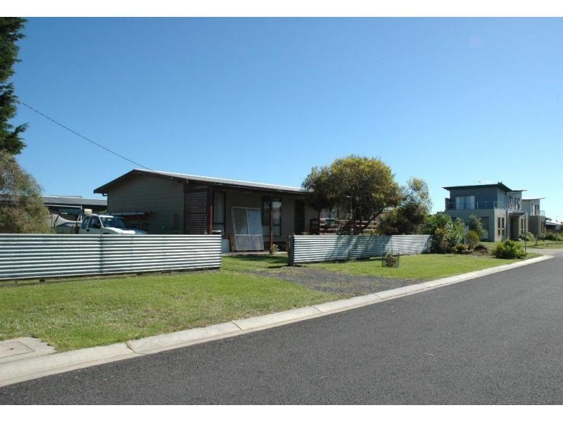 52 Kendall Avenue, Cape Woolamai VIC 3925