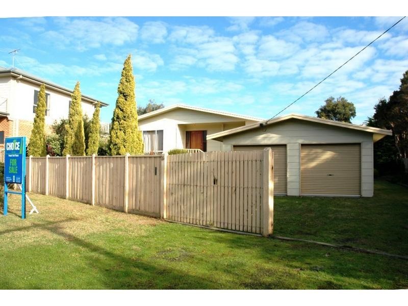 24 The Esplanade, Cape Woolamai VIC 3925