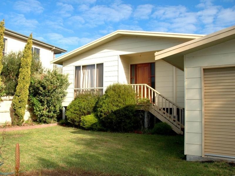 24 The Esplanade, Cape Woolamai VIC 3925