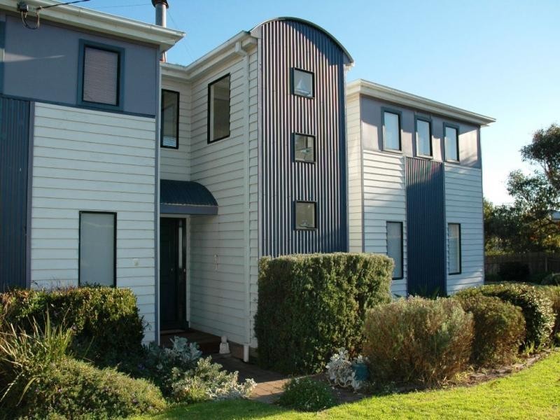 3 Miriam Court, San Remo VIC 3925