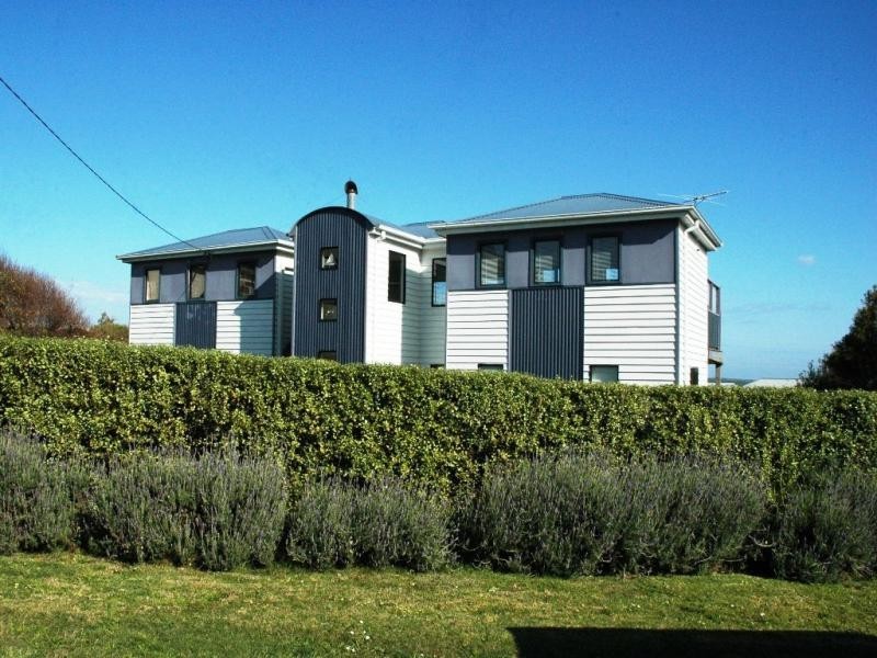 3 Miriam Court, San Remo VIC 3925