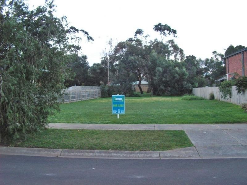 6 Blue Gum Court, Cowes VIC 3922