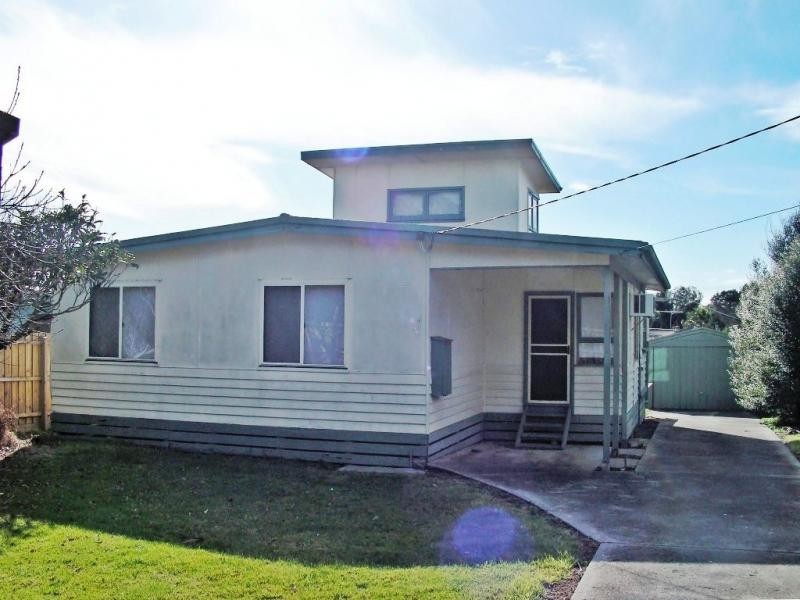 14 Cronulla Avenue, Cape Woolamai VIC 3925