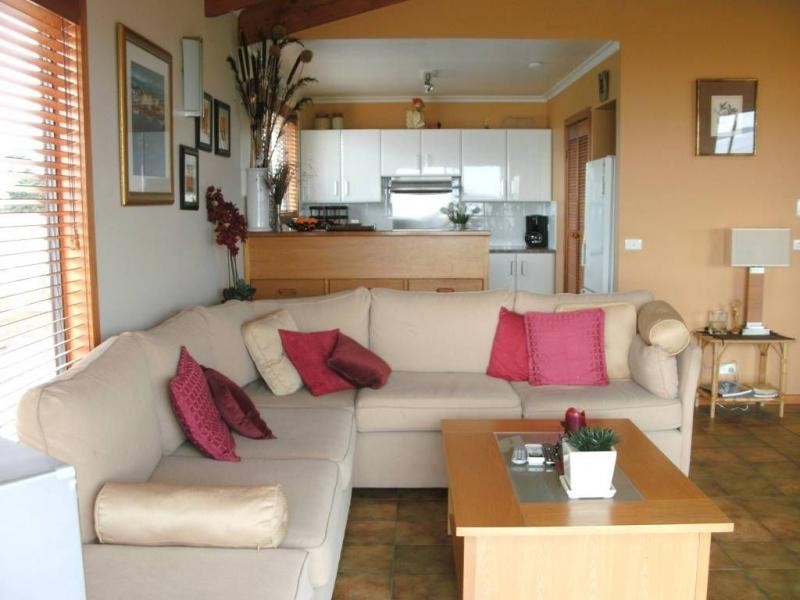 4 Champ Elysees Esplanade, Coronet Bay VIC 3984