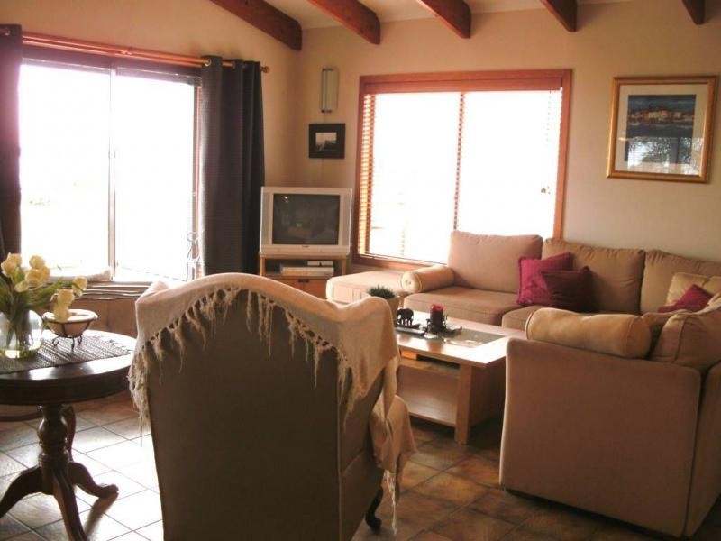 4 Champ Elysees Esplanade, Coronet Bay VIC 3984